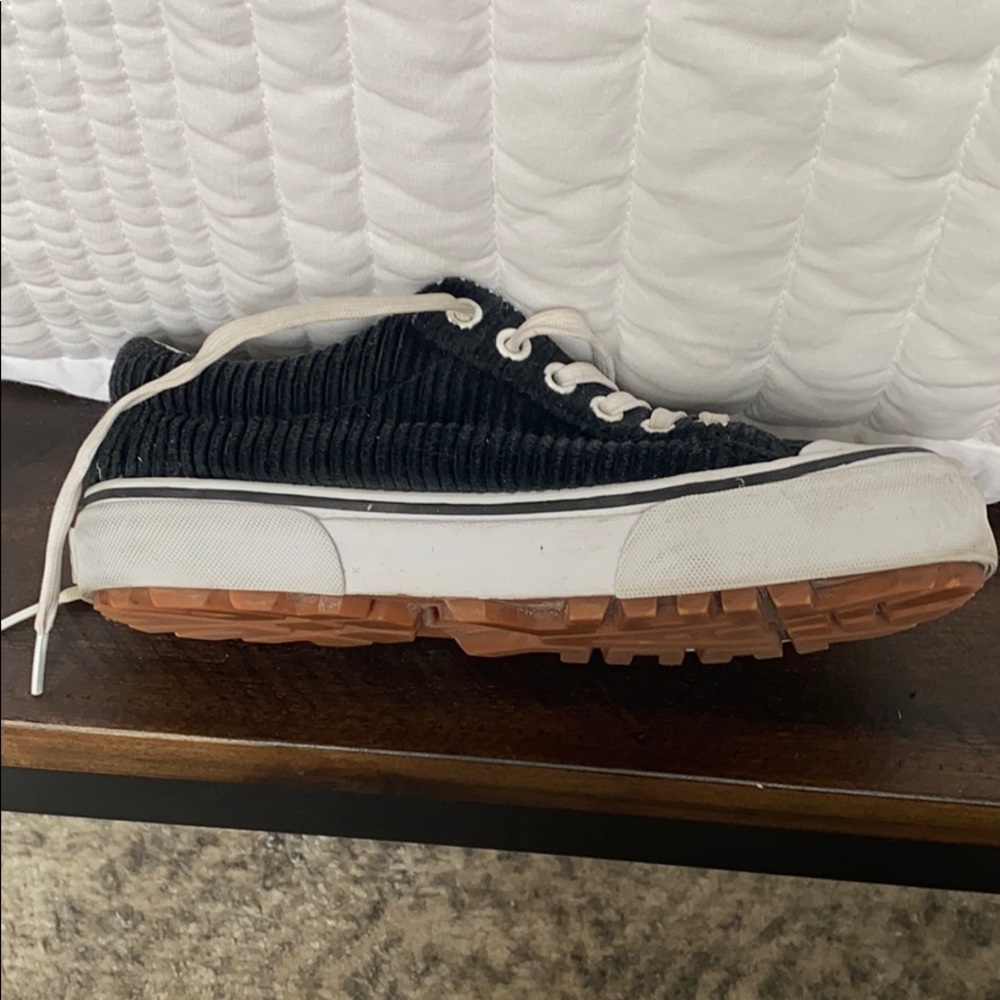 FREE SHIPPING Vans Limited Edition - Picture 3 of 3